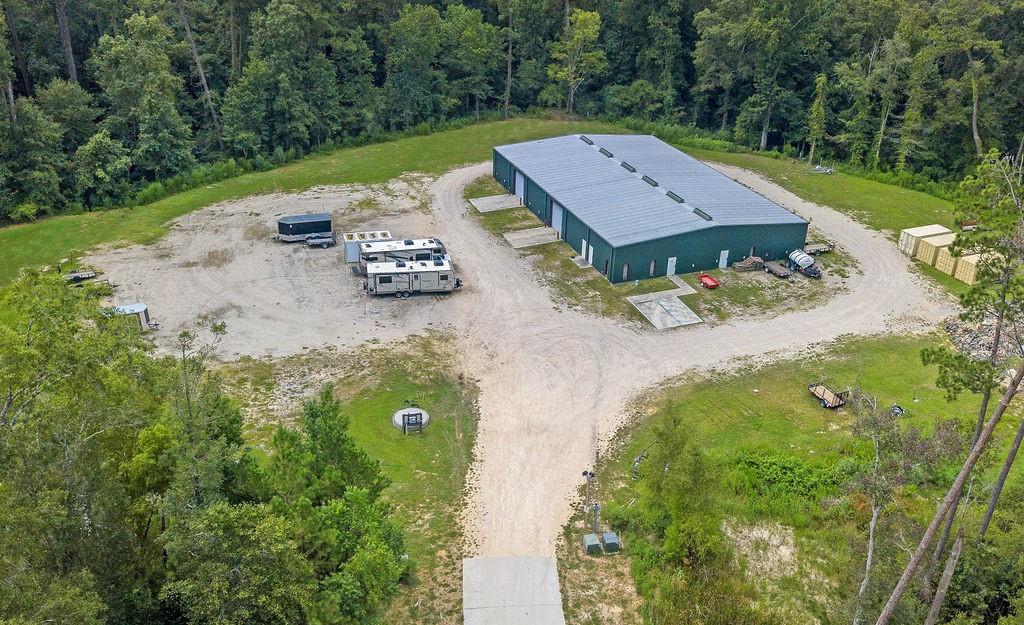 601 LAKE Circle