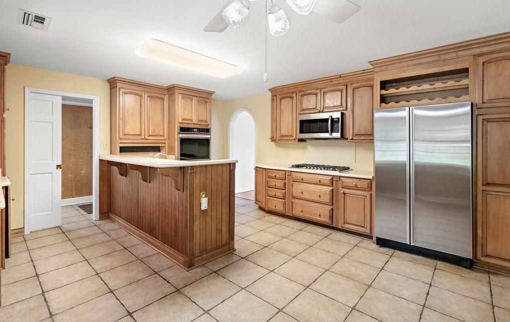 35 OAKLAWN Drive