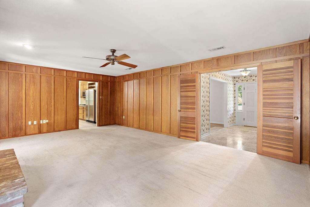 35 OAKLAWN Drive