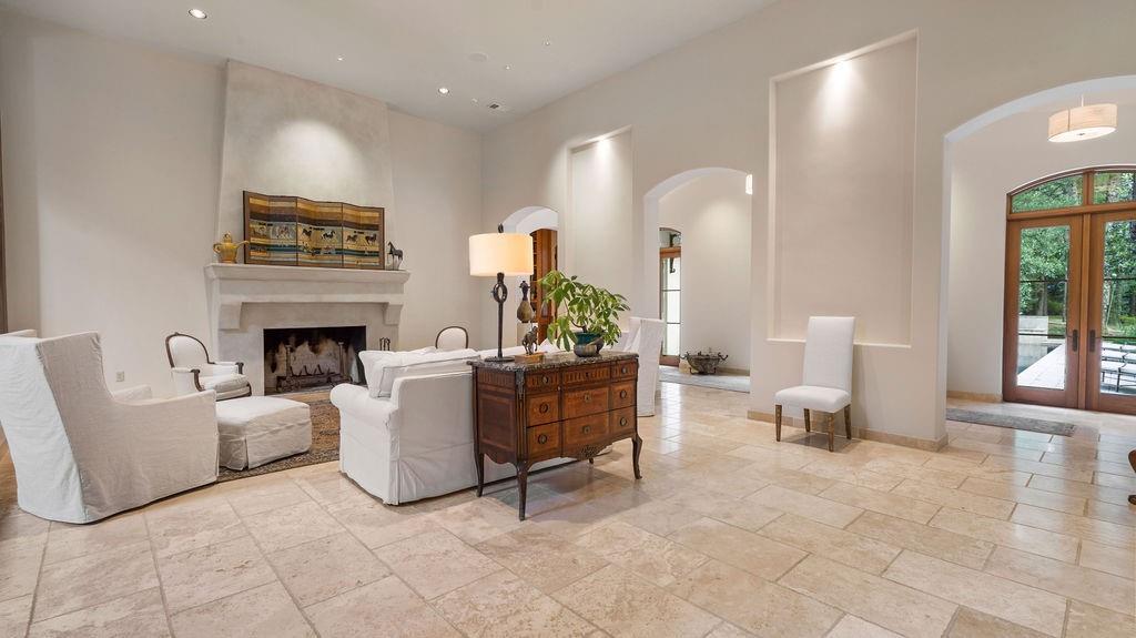 12100 HAY HOLLOW Road