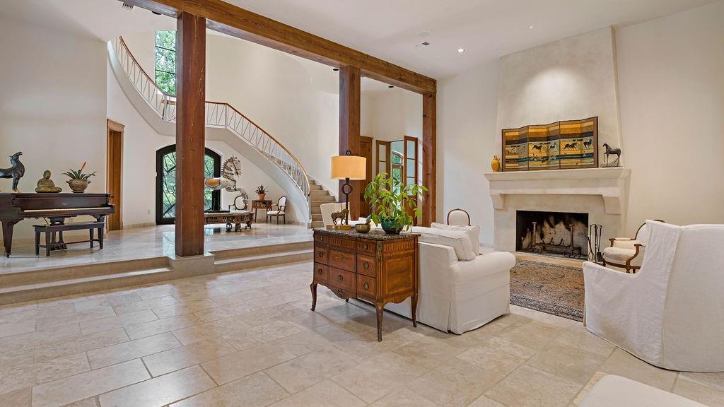 12100 HAY HOLLOW Road