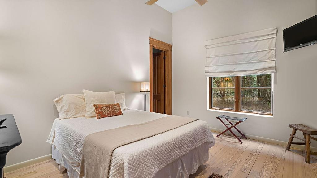 12100 HAY HOLLOW Road