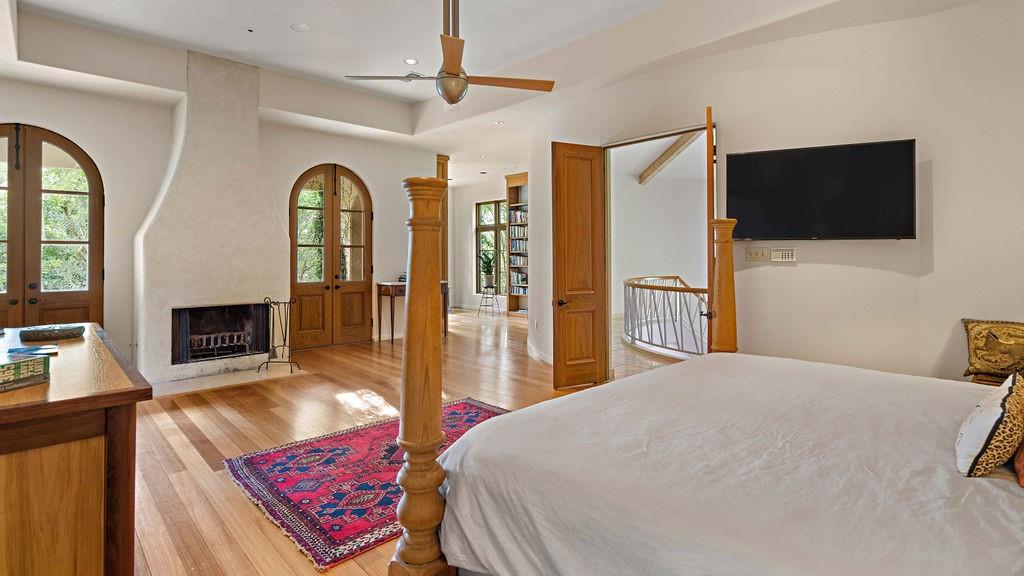 12100 HAY HOLLOW Road