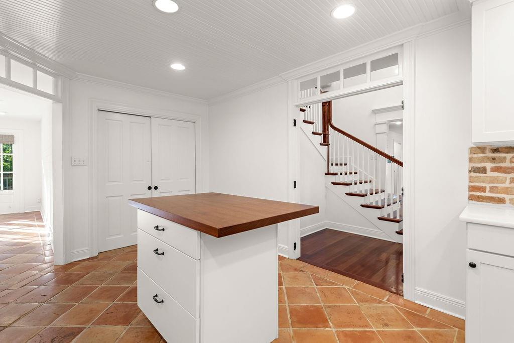 222 COFFEE Street