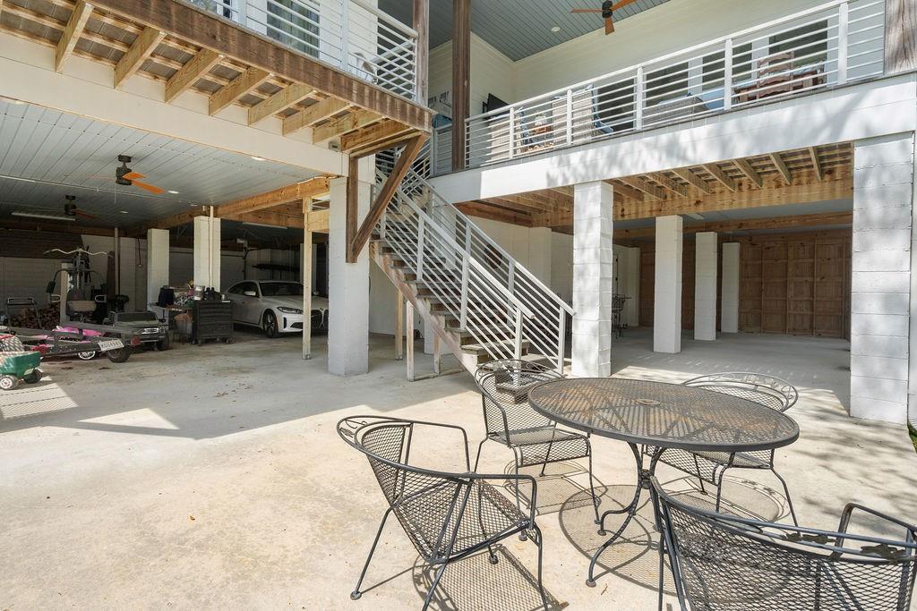 1005 MAIN Street