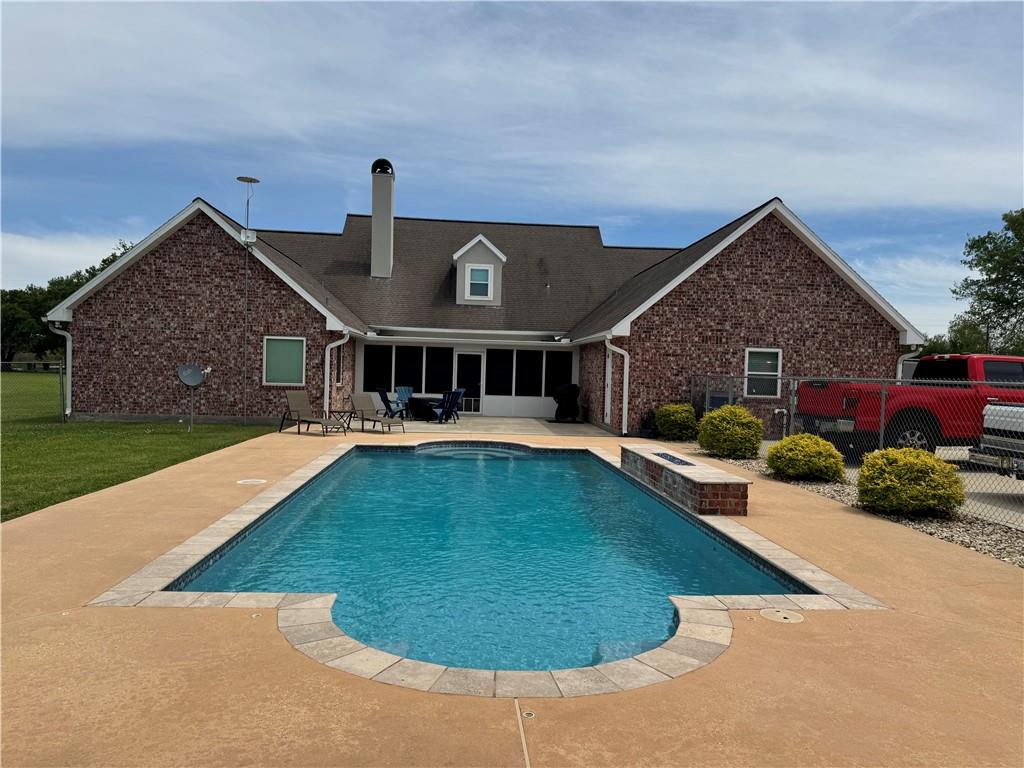 2710 LLOYD Road