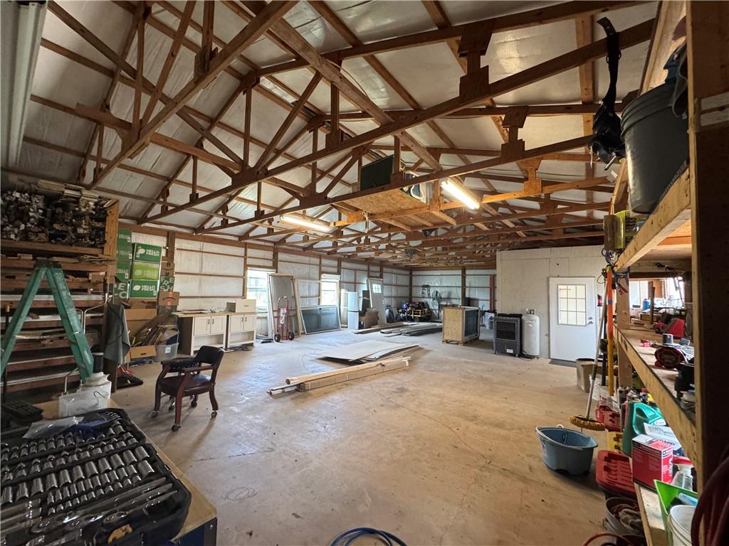 2710 LLOYD Road