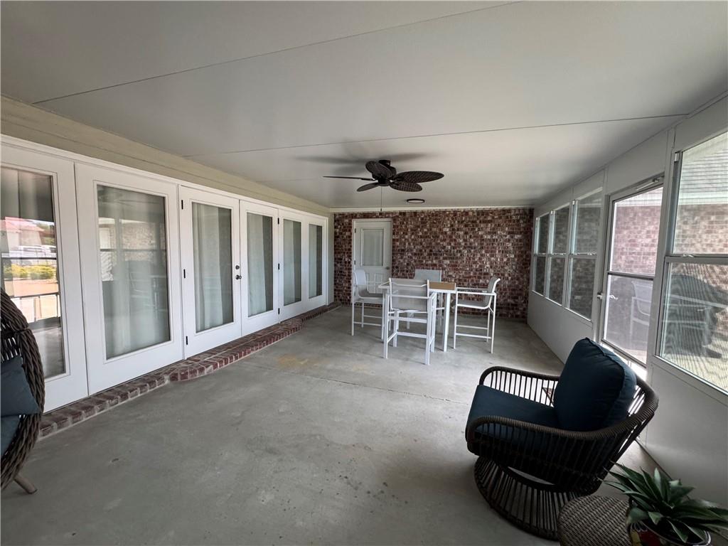 2710 LLOYD Road