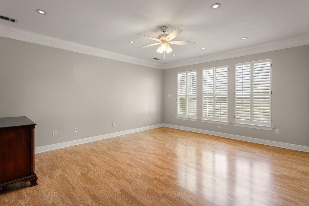 67 N DOGWOOD Drive