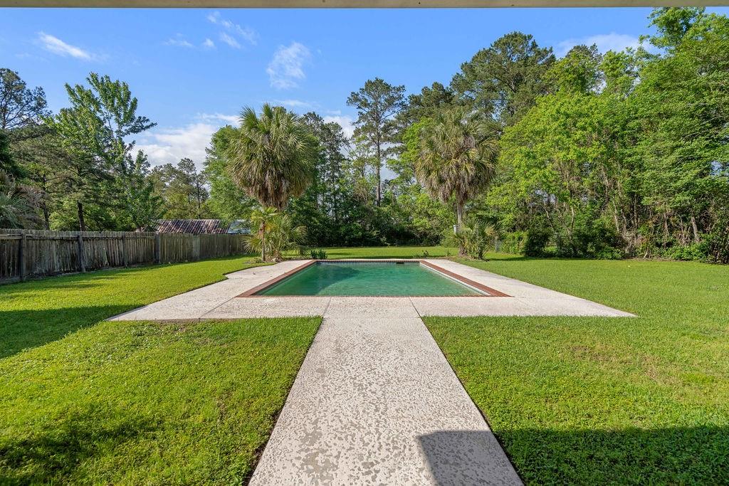67 N DOGWOOD Drive