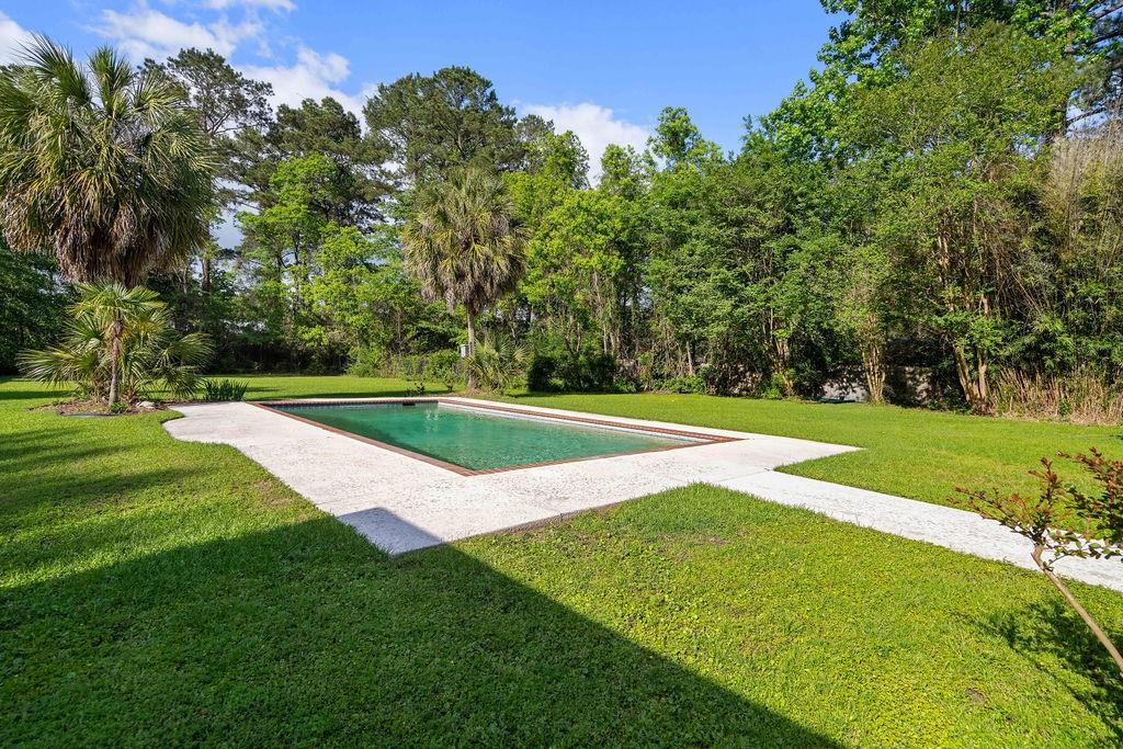 67 N DOGWOOD Drive