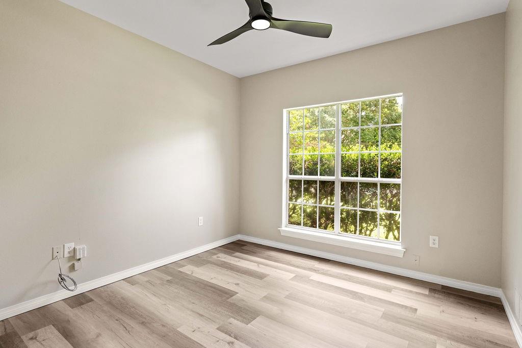 533 HOMEWOOD Drive