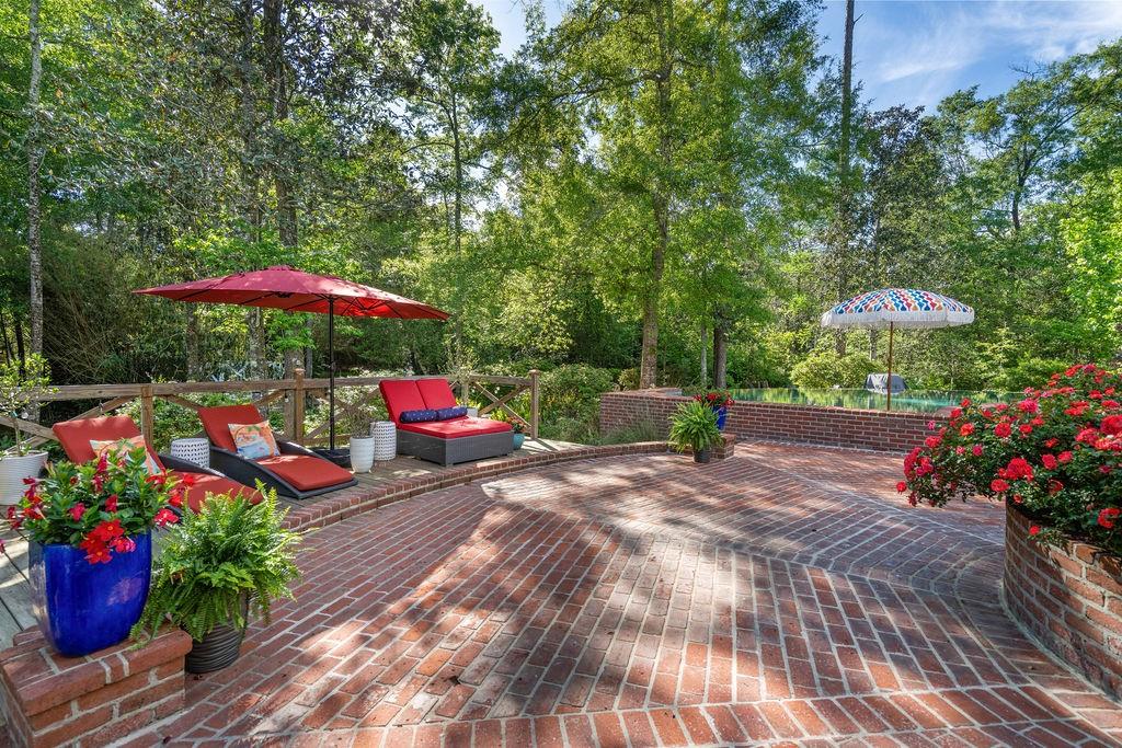 111 MAPLE RIDGE Way