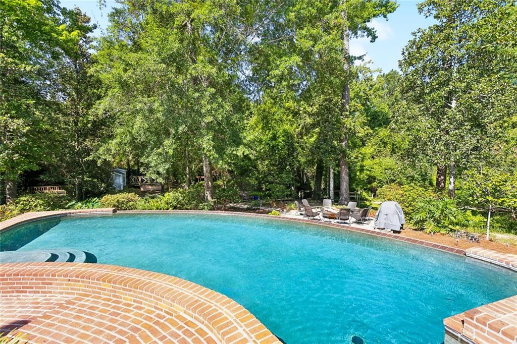 111 MAPLE RIDGE Way