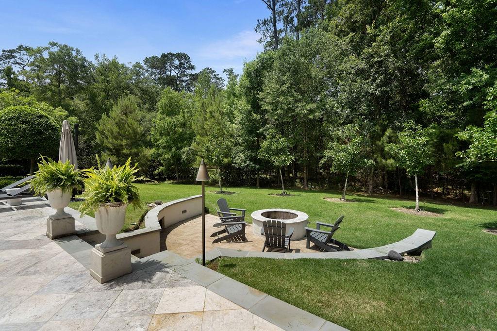 33 RIVERDALE Drive