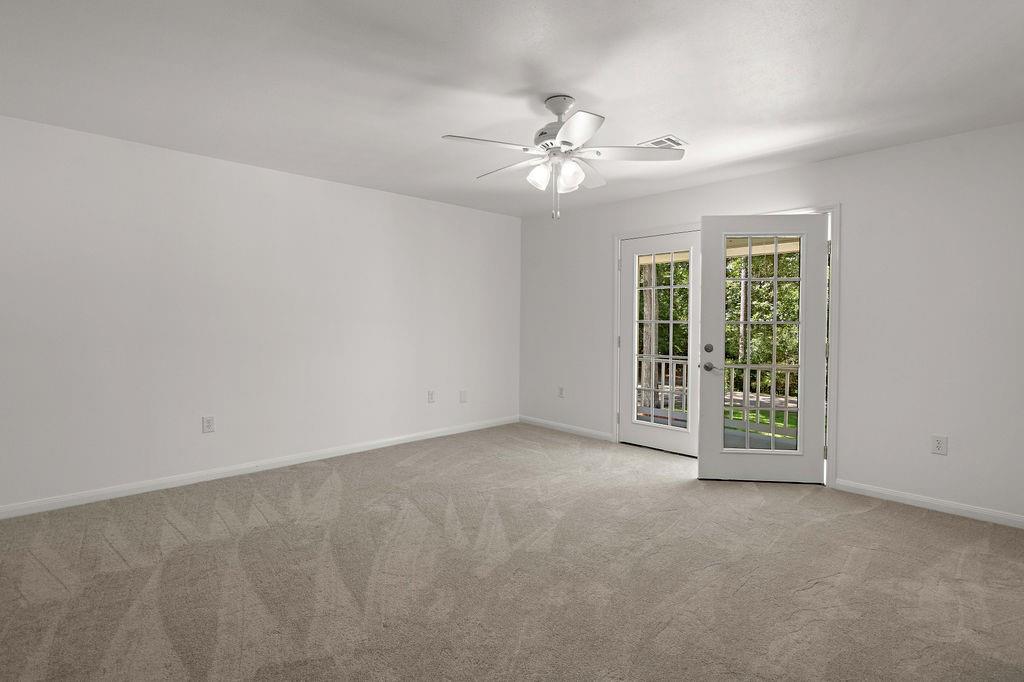 72 RIVERDALE Drive