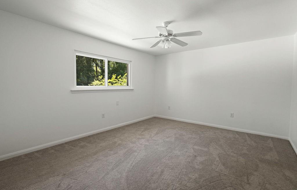 72 RIVERDALE Drive