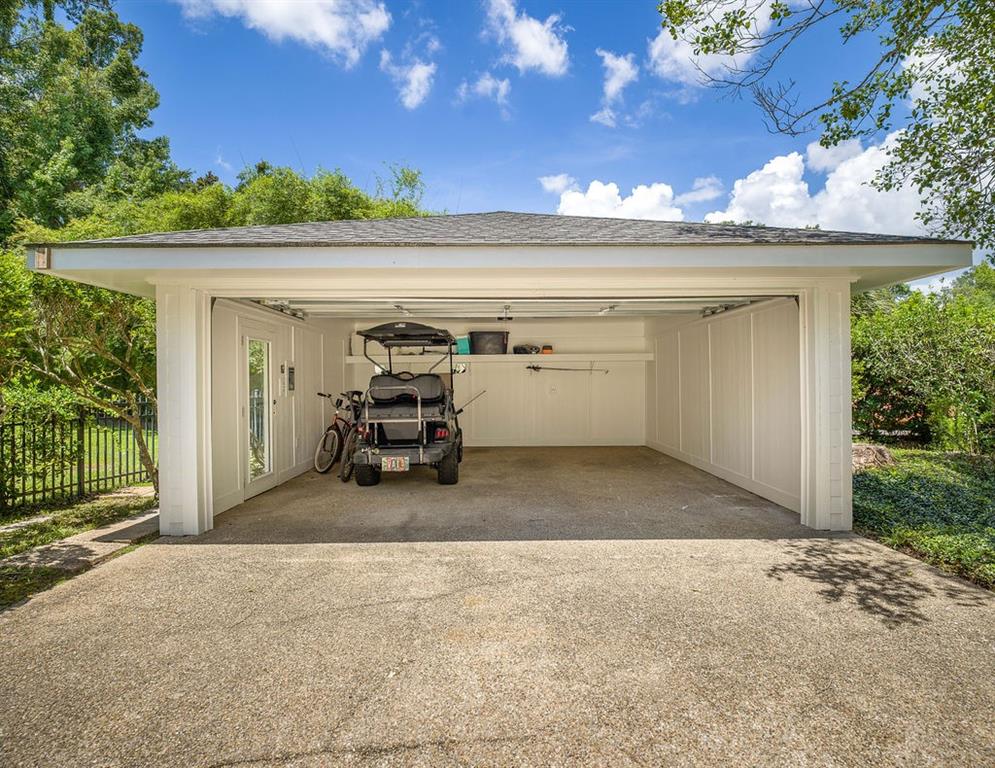72 RIVERDALE Drive