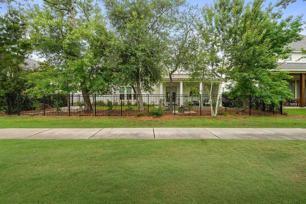61 HUMMINGBIRD Road