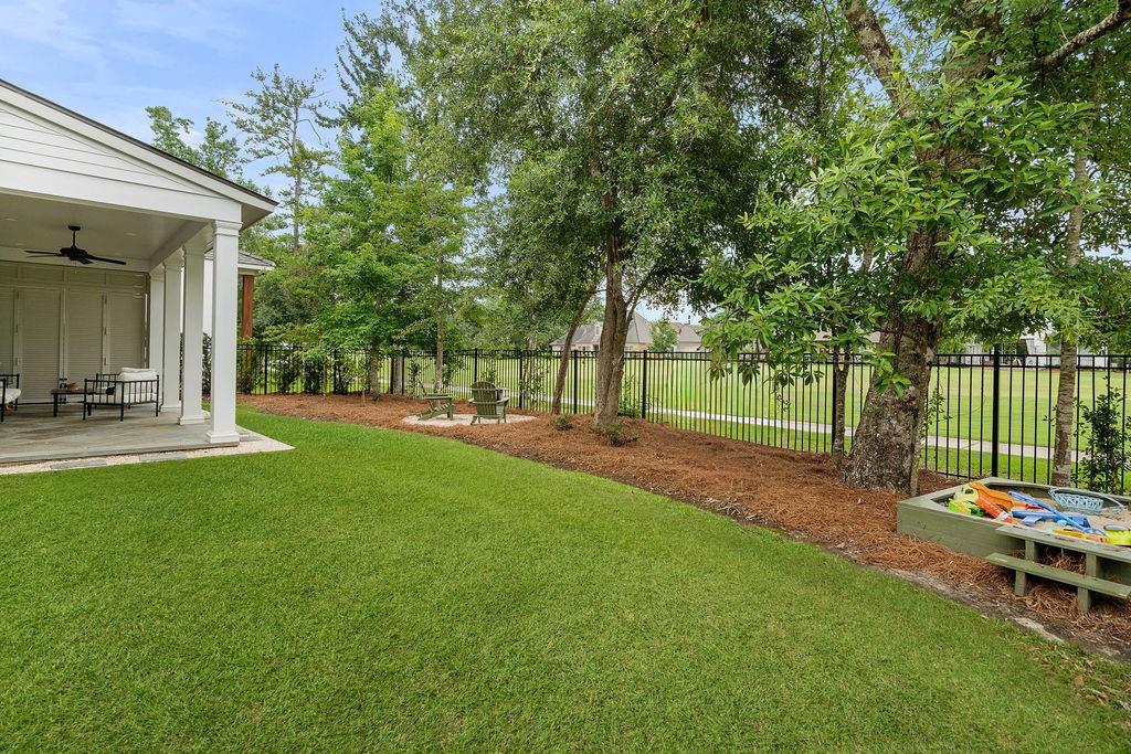 61 HUMMINGBIRD Road