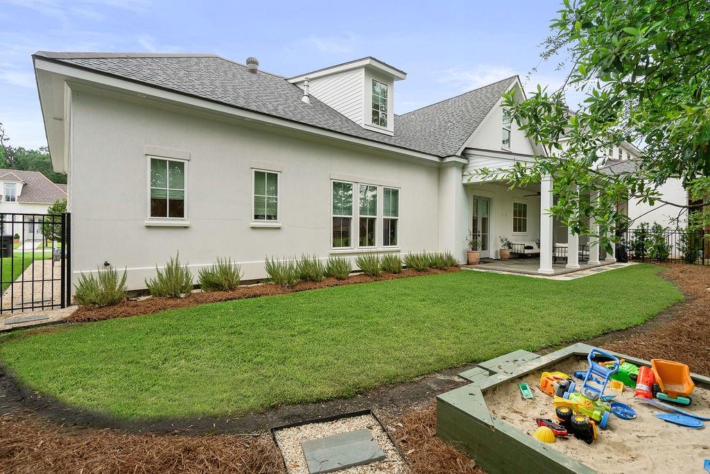61 HUMMINGBIRD Road