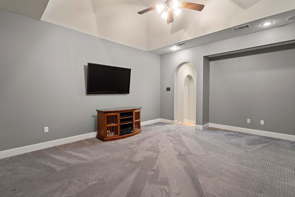 518 UPTON GREY Court