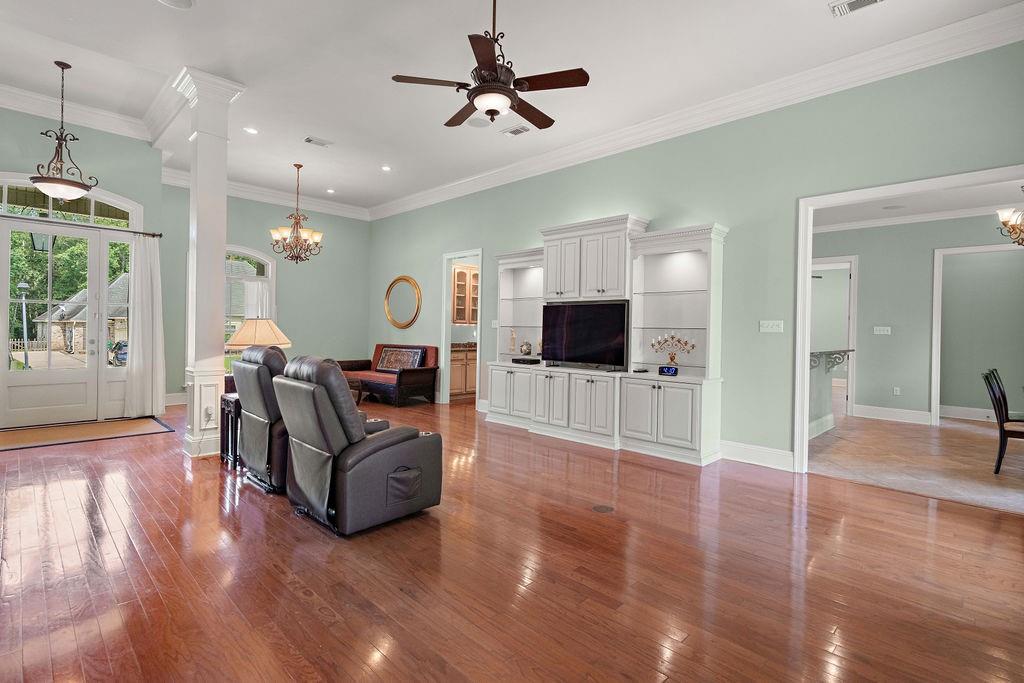 1311 AVENUE DES MARQUIS Avenue