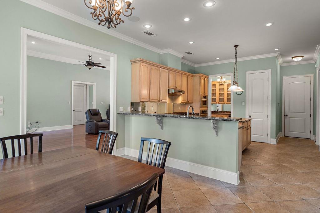 1311 AVENUE DES MARQUIS Avenue