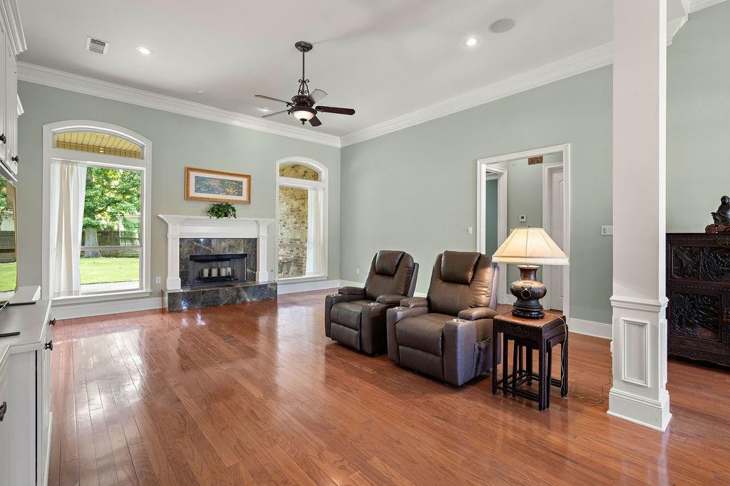 1311 AVENUE DES MARQUIS Avenue