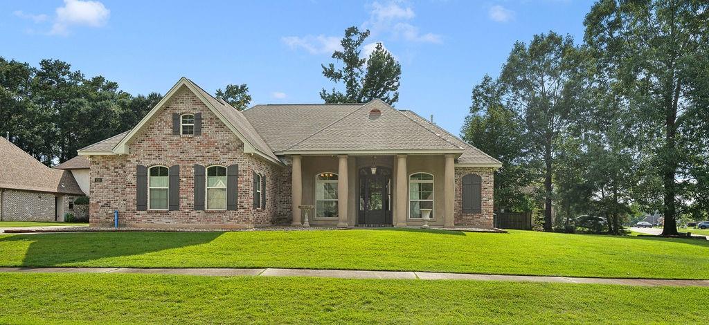 1311 AVENUE DES MARQUIS Avenue