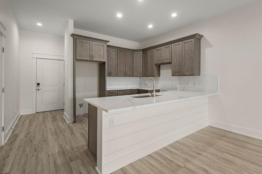 124 COURT Street 305