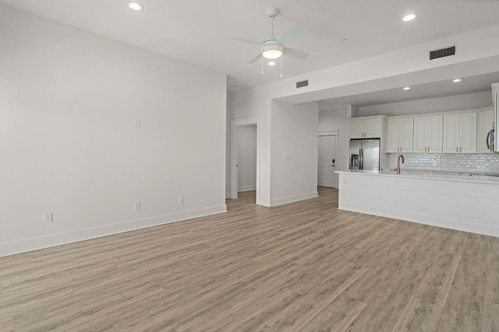124 COURT Street 402