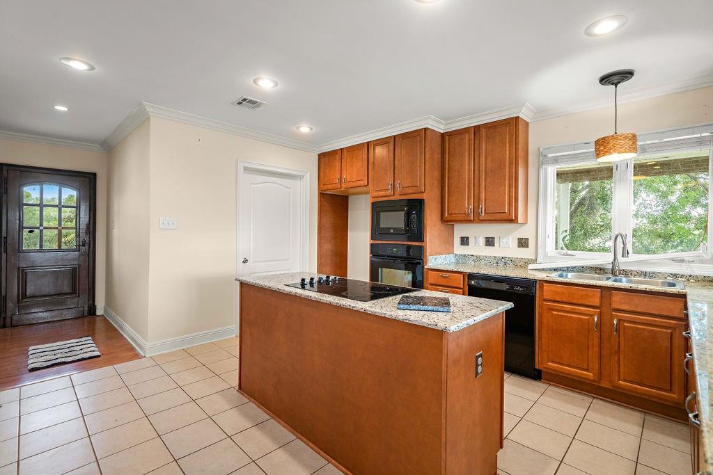 15 PLACE LAFITTE Place