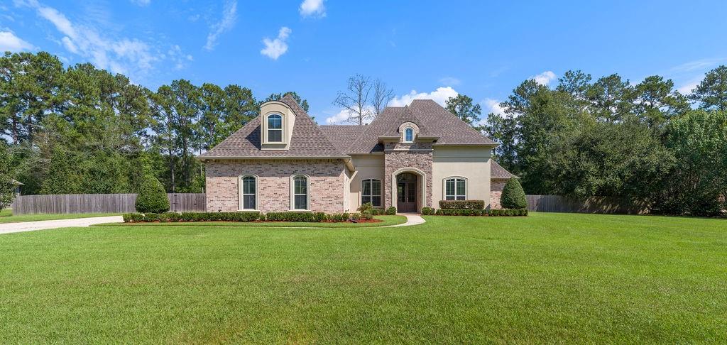 124 HERITAGE OAKS Boulevard