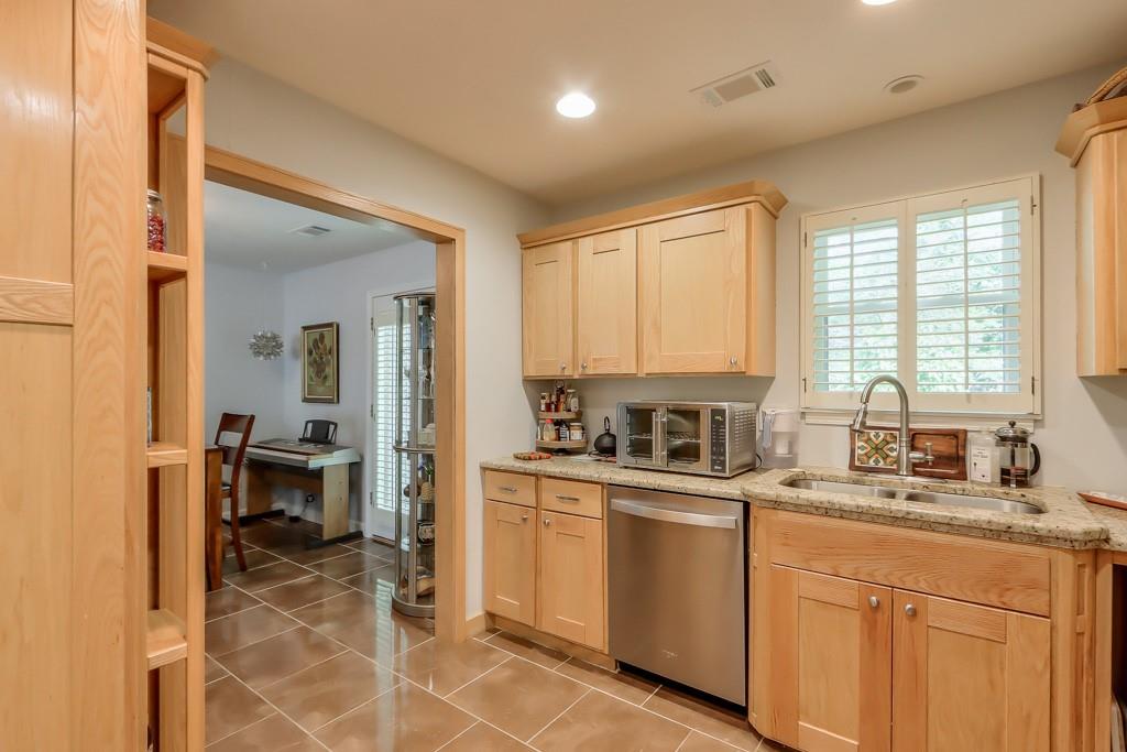 2320 Newport Landing