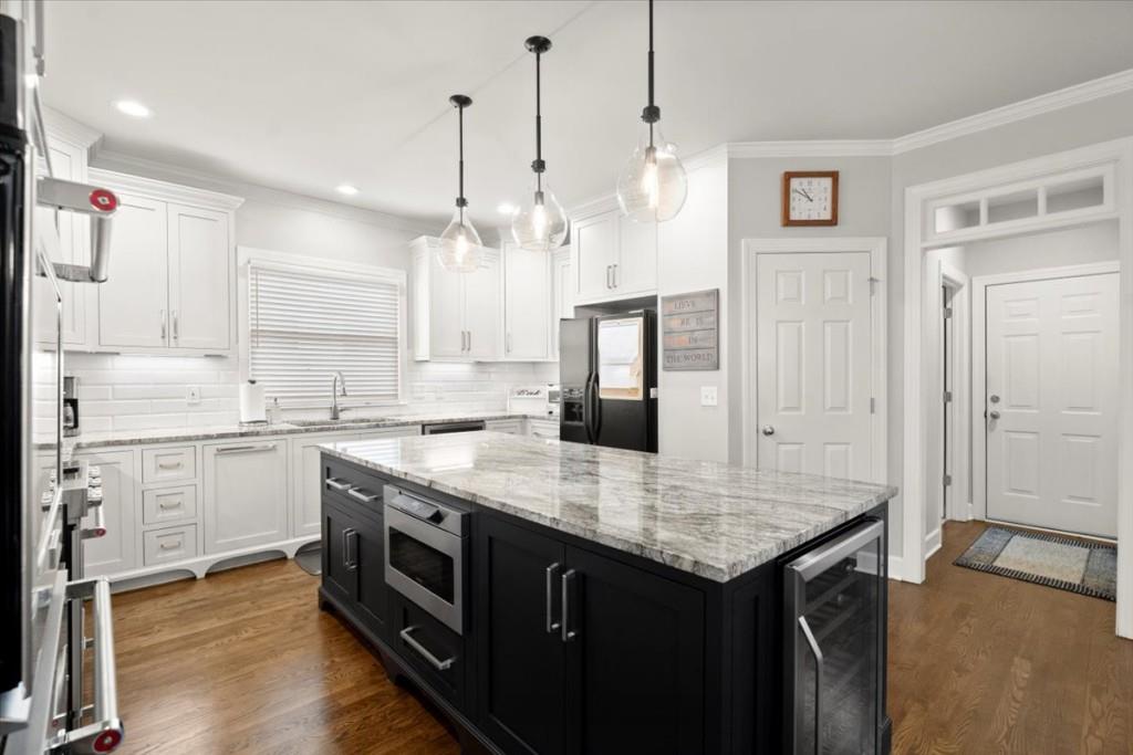 215 Oakhurst Leaf Drive