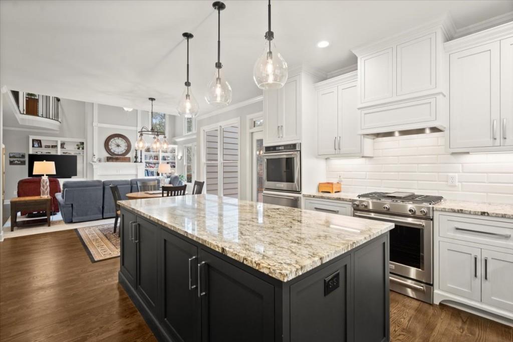 215 Oakhurst Leaf Drive