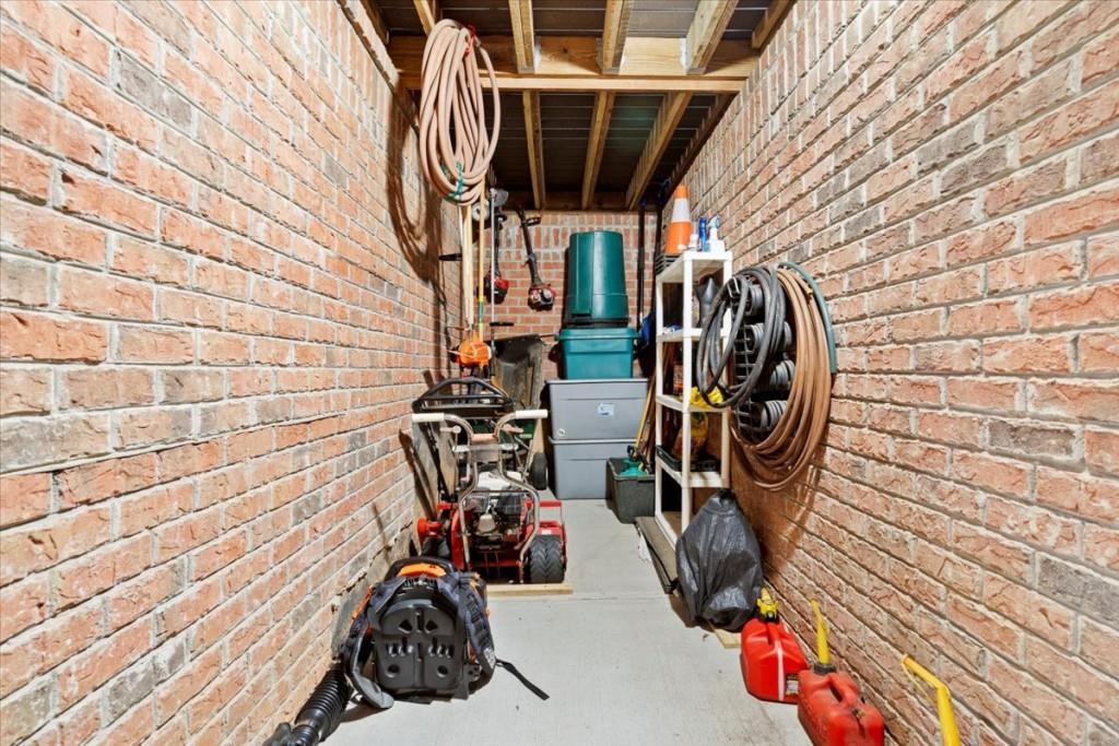 215 Oakhurst Leaf Drive