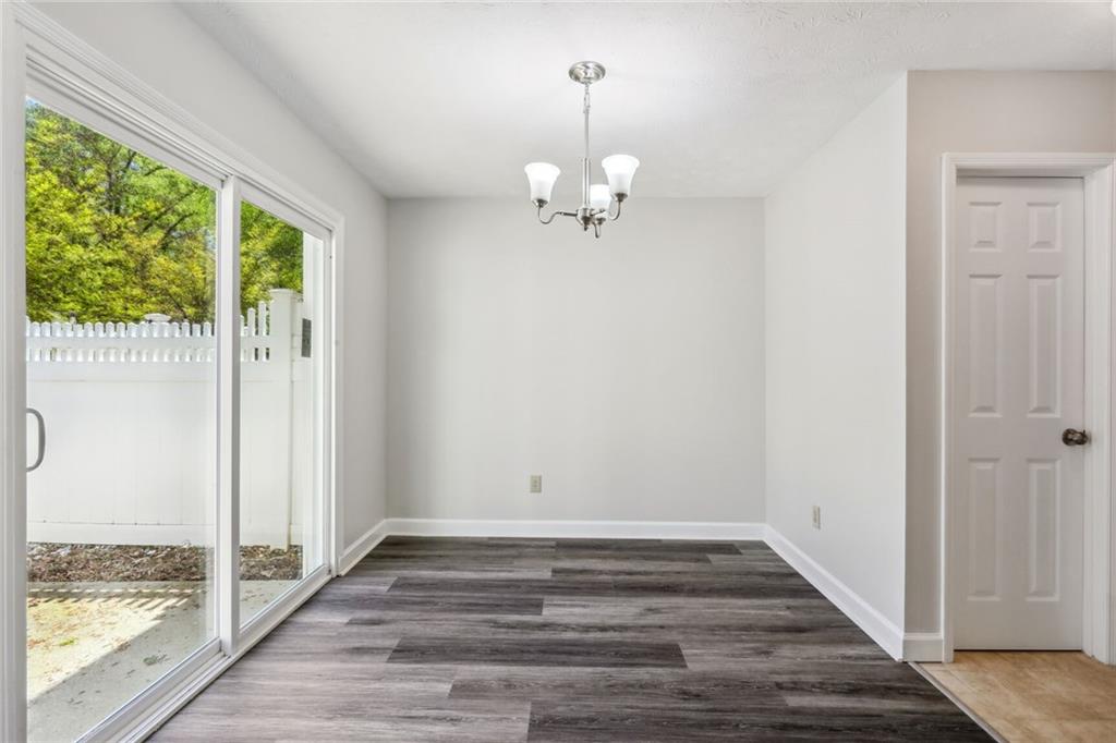 1636 Raleigh Circle SE