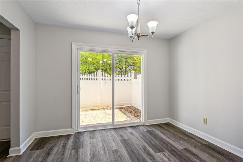 1636 Raleigh Circle SE