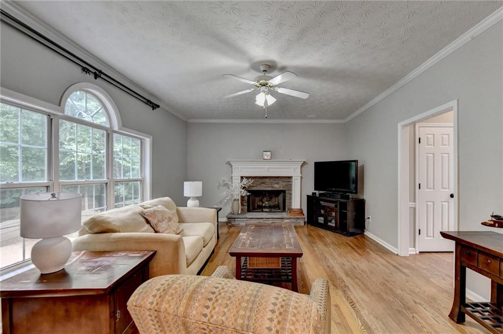 1050 Bonaventure Way