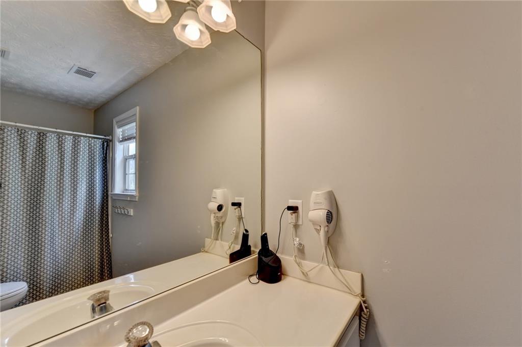 1050 Bonaventure Way