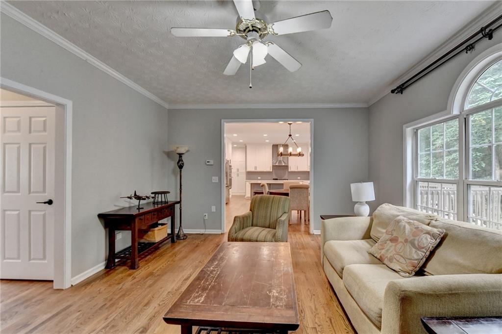 1050 Bonaventure Way