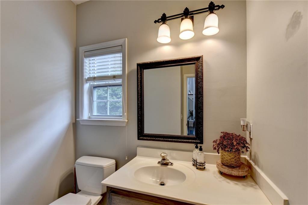 1050 Bonaventure Way