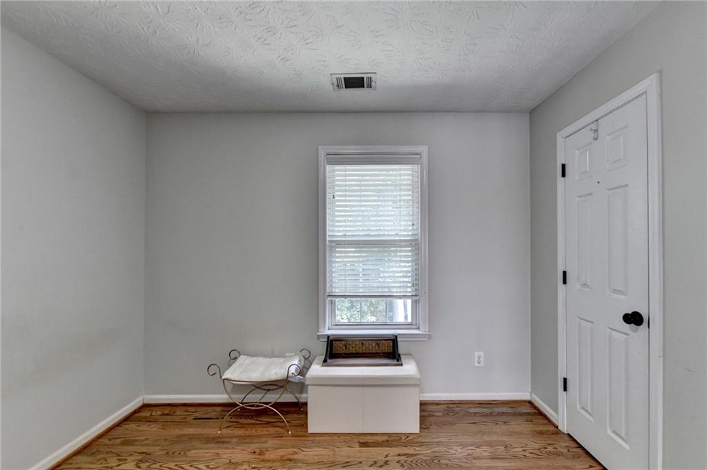 1050 Bonaventure Way