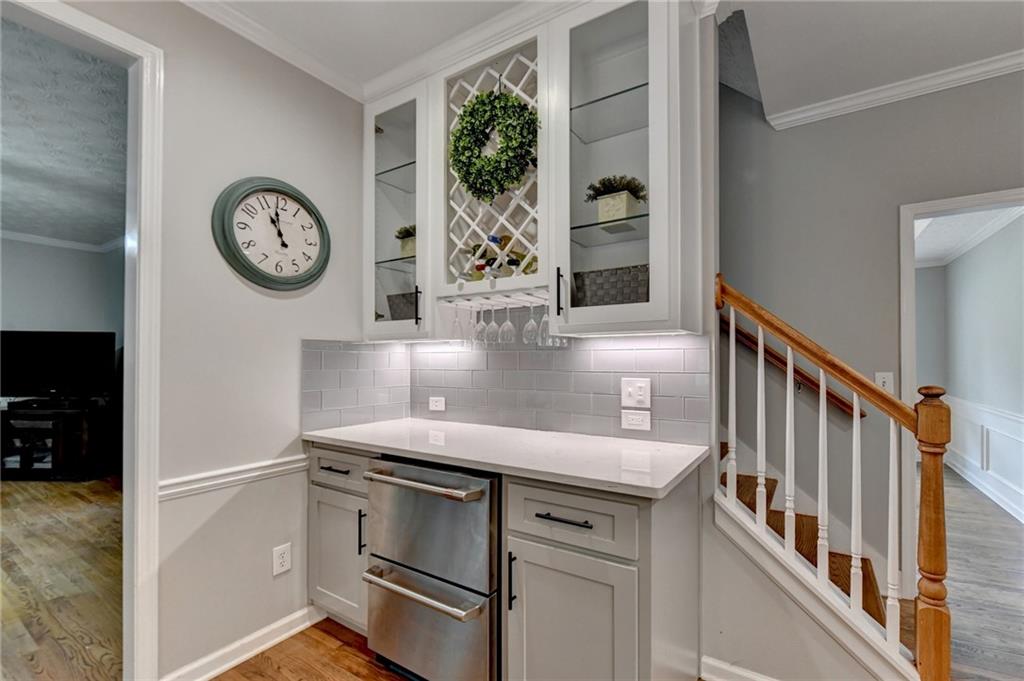 1050 Bonaventure Way