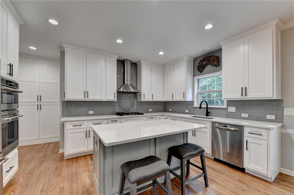 1050 Bonaventure Way