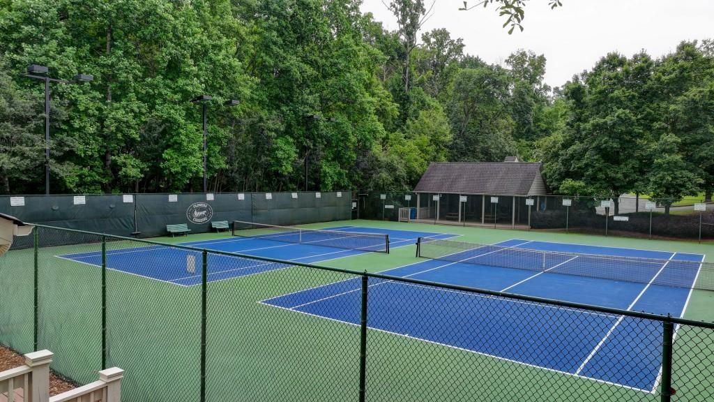 1050 Bonaventure Way