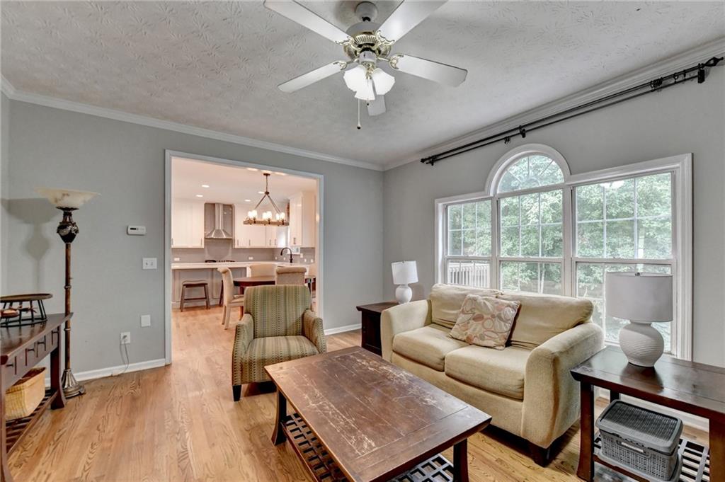 1050 Bonaventure Way