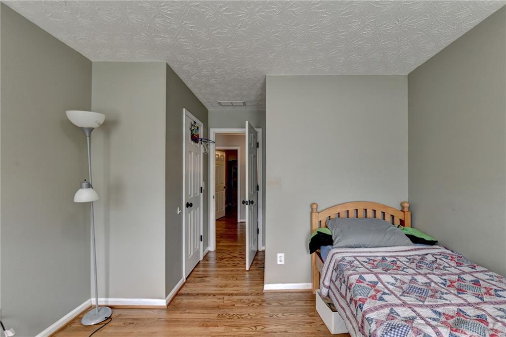 1050 Bonaventure Way